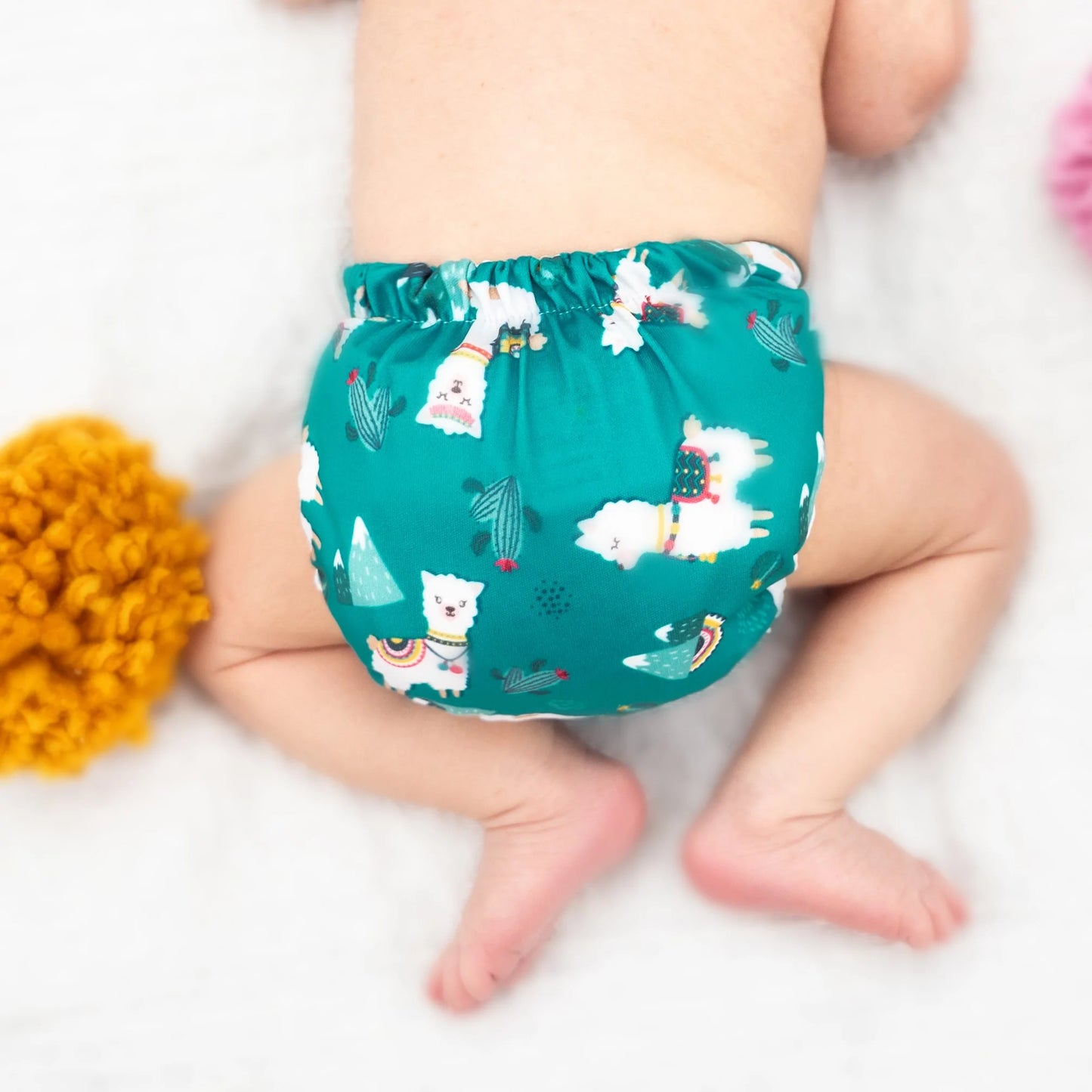 Günstiges Stoffwindel Set für Neugeborene ✓tagsüber ✓abhalten (Doodush Newborn-Überhose 2.0 + Tücher) - Spare 15€