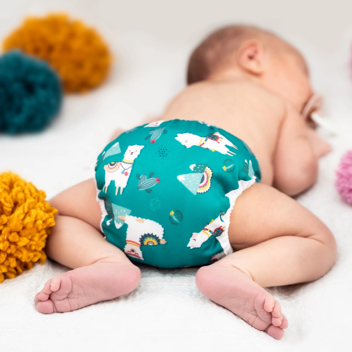 Günstiges Stoffwindel Set für Neugeborene ✓tagsüber ✓abhalten (Doodush Newborn-Überhose 2.0 + Tücher) - Spare 15€